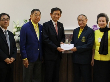 เร่งพัฒนา : กิตติยา คัมภีร์ รองเลขาธิการ สำนักงานคณะกรรมการพัฒนาระบบราชการ เปิดสัมมนาเรื่อง “ยกระดับบริการภาครัฐตามพระราชบัญญัติการอำนวยความสะดวกในการพิจารณาอนุญาตของทางราชการ พ.ศ. 2558” โดยมี นิสิต จันทร์สมวงศ์ ผวจ.นนทบุรี ร่วมงาน ที่โรงแรมมิราเคิล แกรนด์ คอนเวนชั่น