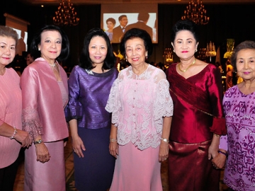 ปาริชาติ อักษรานุเคราะห์, คุณหญิงอลิศรา บุนนาค, สุชาดา สุทธิสารรณกร,ตวงรัตน์ ศิริยงค์ และ นาฏชลี นิยมฤกษ์