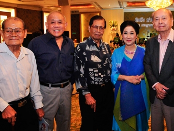 ไกรศรี ตุลารักษ์, ทิพย์รักษ์ สุขุม, เรือโทอนันต์ ปานะนนท์, ผาณิต-วาริน พูนศิริวงศ์