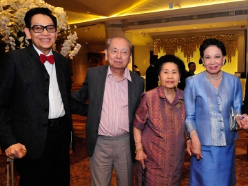 คุณหญิงกิ่งแก้ว เอื้อทวีกุล, พิมสิริ ณ สงขลา,วาริน พูนศิริวงศ์ และ บุรินทร์ วงศ์สงวน
