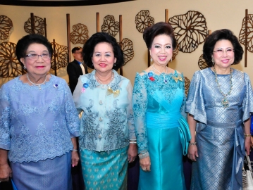 คุณหญิงจินดา จรุงเจริญเวชช์, จีระนันท์ หล่อจีรชุณห์กุล,ดร.อรนุช แสงสุริยจันทร์, รศ.ดร.วีณา เชิดบุญญชาติ