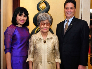 คุณหญิงเยาวรัตน์ เตชะเวช กับ รัชนา พิมลสินธุ์