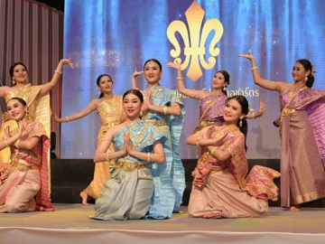 การแสดงรำถวายพระพร