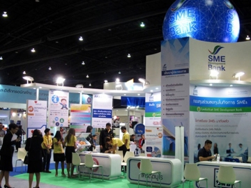 บรรยากาศส่วนหนึ่งของบูธต่างๆ และกิจกรรมภายในงานพล.อ.ประยุทธ์