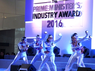 บรรยากาศส่วนหนึ่งของบูธต่างๆ และกิจกรรมภายในงานพล.อ.ประยุทธ์