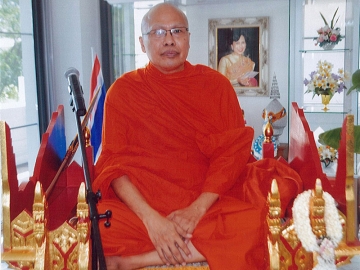 พระมหากิตติศักดิ์ จากวัดโพธิ์ท่าเตียน ประธานฝ่ายฆราวาส เทศน์มหาชาติเฉลิมพระเกียรติในครั้งนี้