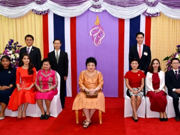 พระเจ้าวรวงศ์เธอ พระองค์เจ้าโสมสวลี พระวรราชาทินัดดามาตุ เสด็จทรงเปิดโครงการ “แบรนด์รังนกแท้...เพื่อกองทุนโรคมะเร็งในเด็กฯ” เพื่อหารายได้ช่วยเหลือผู้ป่วยเด็กโรคมะเร็งที่ยากไร้ทั่วประเทศ โดยมี ตุลย์ วงศ์ศุภสวัสดิ์ ผจก.ทั่วไป บจก.เซเรบอส (ประเทศไทย) และคณะ รับเสด็จ ณ ศูนย์การค้าเซ็นทรัลเวิลด์