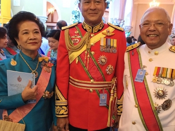 ท่านผู้หญิงรวิจิตร์-อรัญ สุวรรณบุบผา กับ พล.ต.คุณวุฒิ หมอแก้ว รองแม่ทัพภาคที่ 4