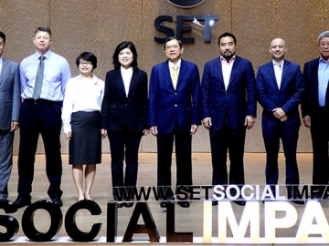 LPN ถ่ายทอดองค์ความรู้ธุรกิจ : พิเชษฐ ศุภกิจจานุสันติ์ กก.บริหาร บมจ. แอล.พี.เอ็น.ดีเวลลอปเมนท์ (LPN) ได้รับเกียรติจากตลาดหลักทรัพย์แห่งประเทศไทย ให้เป็นวิทยากรถ่ายทอดประสบการณ์และแนวคิดการดำเนินธุรกิจกิจการเพื่อสังคม (Social Enterprise) ด้านการส่งเสริมคุณภาพชีวิตของพนักงาน บจ.ลุมพินี พร็อพเพอร์ตี้ เซอร์วิส แอนด์ แคร์ (LPC) ในเครือ LPN ซึ่งเป็นสตรีด้อยโอกาสกว่า 1,500 คน ในงาน SET Social Impact Day 2016 ภายใต้หัวข้อ “Sustainable consumption reform the next growth” โดยหวังว่าจะเป็นการจุดประกายให้องค์กรอื่นๆ หันมาสนับสนุนกิจการเพื่อสังคมกันมากขึ้น เพื่อสังคมไทยที่ยั่งยืนต่อไป