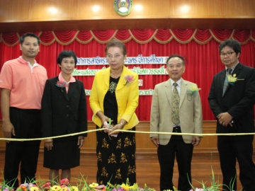 การเรียนรู้ในศตวรรษที่ 21 : ผศ.กัลยา แสงเรือง รองอธิการบดี ม.ราชภัฏพระนคร 
เป็นประธานเปิดงาน “ ทักษะแห่งอนาคตใหม่ : การเรียนรู้ในศตวรรษที่ 21” 
โดยมี ดร.ไพบูลย์ วิริยะวัฒนะ รองอธิการบดี, ผอ.พีลาภ วงษ์พานิชย์, 
อ.นพพร เชื้อขำ, อ.สุธีร์ คำแก้ว ร่วมในพิธีเปิด ณ โรงเรียนมัธยมสาธิต
วัดพระศรีมหาธาตุ
ม.ราชภัฏพระนคร