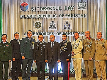 ครบรอบ 51 ปี : Colonel Saqib Qamar ทูตทหารปากีสถานประจำราชอาณาจักรไทย จัดงานเลี้ยงเฉลิมฉลองในโอกาสครบรอบ “51 ปี วันกองทัพปากีสถาน ท่ามกลางทูตทหารและนักธุรกิจชาวปากีสถานในประเทศไทย ณ โรงแรม Dusit Thani Bangkok