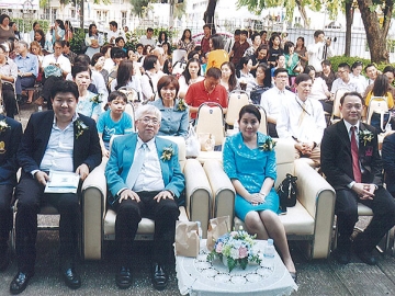 ผลงานศิลปกรรมนักเรียน : รศ.ดร.บัญชา ชลาภิรมย์ รองอธิการบดีจุฬาลงกรณ์มหาวิทยาลัย เป็นประธานในพิธีเปิดการแสดงผลงานศิลปกรรมนักเรียน โรงเรียนสาธิตจุฬาลงกรณ์มหาวิทยาลัย (ฝ่ายมัธยม) ครั้งที่ 11 โดยมี ผศ.ดร.วุฒิพงศ์ กิตติธเนศวร, อาจารย์พรพรหม ชัยฉัตรพรสุข, อาจารย์สุจินต์ วัฒนะรัตน์ พร้อมคณาจารย์และนักเรียน ร่วมในพิธีด้วย ณ หอศิลป์จามจุรี จุฬาฯ