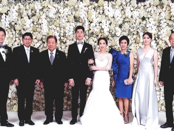 ฉลองสมรส : ดร.วิษณุ เครืองาม รองนายกรัฐมนตรี เป็นประธานพิธีมงคลสมรสระหว่าง ปิยวรรณ สิริพงศ์บุญสิทธิ (บุตรี ชาญณรงค์-กรรณิกา สิริพงศ์บุญสิทธิ) กับ อัคคฤทธิ์ กิตติโชติทรัพย์ (บุตร กำธร-ศิริลักษณ์ กิตติโชติทรัพย์) ณ ห้องแกรนด์บอลรูม โรงแรมแชงกรี-ลา กรุงเทพฯ