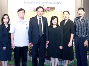 ขับเคลื่อน : นพ.อัษฎางค์ รวยอาจิณ รองอธิบดีกรมควบคุมโรค เปิดประชุม “การดำเนินงานป้องกัน ควบคุมโรคไม่ติดต่อและการบาดเจ็บ” โดยมี นพ.สมาน ฟูตระกูล ผอ.สนง.ควบคุมเครื่องดื่มแอลกอฮอล์ และ พญ.ปานทิพย์ โชติเบญจมาภรณ์ ร่วมงาน ที่โรงแรมมิราเคิล แกรนด์ คอนเวนชั่น หลักสี่