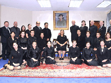 ส่งเสริมการศึกษา : สมเด็จพระเทพรัตนราชสุดาฯ สยามบรมราชกุมารี พระราชทานพระราชวโรกาสให้ ดร.คีธ เวสช์ อธิการบดีมหาวิทยาลัย และ ดร.ณิชา เรย์ เชาดูรี ผู้อำนวยการฝ่ายวิชาการ มหาวิทยาลัยเว็บสเตอร์ ประเทศไทย พร้อมด้วยคณะสมาคมไทยแนะแนวการศึกษานานาชาติ เฝ้าทูลละอองพระบาททูลเกล้าฯถวายทุนการศึกษาสำหรับพระราชทานให้แก่นักศึกษาหญิงจำนวนสองรางวัลผ่านโครงการส่งเสริมการศึกษา ในสมเด็จพระเทพฯ ณ พระตำหนักจิตรลดา