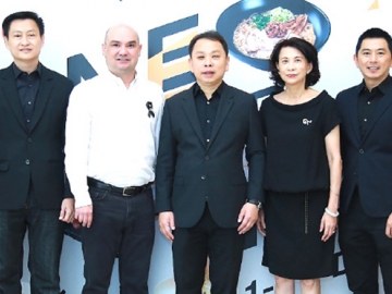 กินดี ดูฟรี : ดร.ณัฐกิตติ์ ตั้งพูลสินธนา รอง กก.ผจก.ใหญ่ สายงานการตลาด บมจ.เซ็นทรัลพัฒนา ร่วมกับพันธมิตรจาก มาสเตอร์การ์ด และ บมจ.เอสเอฟ คอร์ปอเรชั่น เปิดตัวแคมเปญ “DINE FOR FUN“ ให้อิ่มอร่อยกับร้านอาหารในศูนย์การค้าเซ็นทรัลเวิลด์ พร้อมรับบัตรชมภาพยนตร์ฟรี ตลอดเดือนธันวาคม