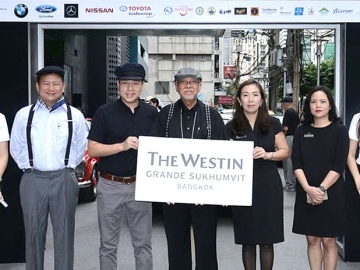 HOMECOMING : ขวัญชัย ปภัสร์พงษ์ นายกสมาคมรถโบราณแห่งประเทศไทย และ ดวงใจ รุ่งเรืองอารี ผจก.โรงแรม เดอะเวสทิน แกรนด์ สุขุมวิท ร่วมเปิดคาราวานรถโบราณกว่า 50 คัน เพื่อไปร่วมงาน “หัวหิน วินเทจคาร์ พาเหรด ครั้งที่ 14” ภายใต้แนวคิด “กลับหัวหิน” จากโรงแรม มุ่งสู่ อ.หัวหิน จ.ประจวบคีรีขันธ์