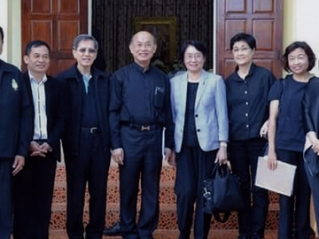 เน้นคุณธรรมและจริยธรรม : ศ.เกียรติคุณ นพ.เกษม วัฒนชัย องคมนตรี พร้อมคณะมูลนิธิยุวสถิรคุณ และสำนักงานทรัพย์สินส่วนพระมหากษัตริย์ ตรวจเยี่ยมโรงเรียนวไลย ในโครงการกองทุนการศึกษาตามพระราชประสงค์ในพระบาทสมเด็จพระปรมินทรมหาภูมิพลอดุลยเดช อ.หัวหิน จ.ประจวบคีรีขันธ์ เป็นกรณีพิเศษ