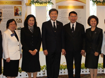 120 ปี การพยาบาลไทย : ศาสตราจารย์คลินิกเกียรติคุณ นายแพทย์ปิยะสกล สกลสัตยาทร รมว.สาธารณสุข เปิดการประชุมวิชาการคณะพยาบาลศาสตร์ ครั้งที่ 26 หลักสูตร “การพยาบาลไทยพลิกโฉมสุขภาพสังคม” จัดโดยคณะพยาบาลศาสตร์ มหาวิทยาลัยมหิดล ที่ โรงแรมปรินซ์ พาเลซ มหานาค