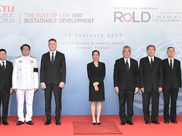 พระเจ้าหลานเธอ พระองค์เจ้าพัชรกิติยาภา เสด็จไปทรงเข้าร่วมการประชุมเวทีสาธารณะว่าด้วยหลักนิติธรรมและการพัฒนาที่ยั่งยืน และประทานพระดำรัสปาฐกถาพิเศษ ในโอกาสการเปิดโครงการ RoLD Program  ซึ่งจัดโดย สถาบันเพื่อการยุติธรรมแห่งประเทศไทย โดยมีคณะกรรมการจัดงานและผู้ทรงคุณวุฒิ เฝ้ารับเสด็จ  ณ ศูนย์ประชุมสหประชาชาติ  ถนนราชดำเนินนอก เขตพระนคร กรุงเทพมหานคร  เมื่อวันที่ 22 กุมภาพันธ์ 2560 เวลา 09.45 น.