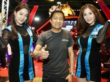 “เกมกีฬา” : จักรกฤช วัชระศักดิ์ศิลป์ รอง ปธ.จนท.บห.บจก.แอดไวซ์ ไอที อินฟินิท ร่วมกับ การีน่า ออนไลน์ (ประเทศไทย) 
จัดงาน “Garena World” มหกรรมเกมและการแข่งขันกีฬา อีสปอร์ต
ใหญ่ที่สุดในเอเชียตะวันออกเฉียงใต้ ที่ ศูนย์ฯ ไบเทค บางนา