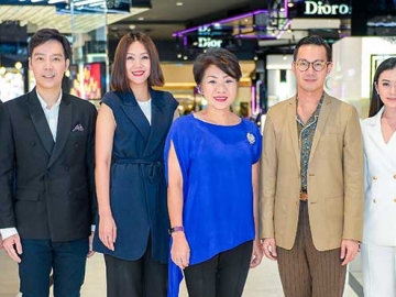 ถนนสู่วงการความงาม : ปิยวรรณ 
ลีละสมภพ รอง กก.ผจก.ใหญ่ 
ฝ่ายการตลาด ห้างสรรพสินค้าเซ็นทรัล และ สธน ตันตราภรณ์ รอง บก.บห.นิตยสารโว้ก ประเทศไทย จัดงาน “ZEN x Vogue Beauty Blogger Search” ค้นหาบิวตี้บล็อคเกอร์
หน้าใหม่ โดยมี หฤทัย ไชยันต์ ณ อยุธยา ร่วมงาน ที่ ห้างสรรพสินค้าเซน