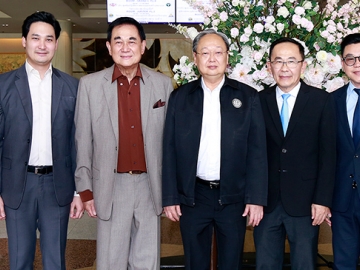เครื่องหมายยืนยัน : สนธิรัตน์ สนธิจิรวงศ์ รมว.พลังงาน เป็นประธานในงานมอบฉลากประหยัดพลังงานประสิทธิภาพสูงให้แก่ผู้ประกอบการ 
“โครงการส่งเสริมเครื่องจักรอุปกรณ์ประสิทธิภาพสูงและวัสดุเพื่อการอนุรักษ์พลังงานโดยการติดฉลาก” จัดโดย ยงยุทธ จันทรโรทัย 
อธิบดีกรมพัฒนาพลังงานทดแทนและอนุรักษ์พลังงาน กระทรวงพลังงาน โดยมี ยุคล ชนะวัฒน์ปัญญา ที่ปรึกษา รมว.พลังงาน และ วัชระ กรรณิการ์ โฆษกกระทรวงพลังงาน ร่วมงาน พร้อมด้วย ดร.อัศวิน อิงคะกุล ประธาน มิราเคิล กรุ๊ป ต้อนรับ ที่ โรงแรมมิราเคิล แกรนด์ คอนเวนชั่น