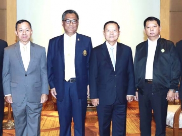 องค์กรอิสระ : อิทธิพร บุญประคอง ประธานคณะกรรมการการเลือกตั้ง (กกต.) จัดการประชุมองค์กรอิสระตามรัฐธรรมนูญ
ครั้งที่ 1/2563 โดยมี พล.อ.วิทวัส รชตะนันทน์ ประธานผู้ตรวจการแผ่นดิน, พล.ต.อ.วัชรพล ประสารราชกิจ ประธานคณะกรรมการป้องกันและปราบปรามการทุจริตแห่งชาติ(ป.ป.ช.), พล.อ.ชนะทัพ อินทามระ ประธานกรรมการตรวจเงินแผ่นดิน
(คตง.), ดร.ฐิติเชฏฐ์ นุชนาฏ กกต.และ เลิศวิโรจน์ โกวัฒนะ กกต. ร่วมประชุม ที่ โรงแรมมิราเคิล แกรนด์ คอนเวนชั่น