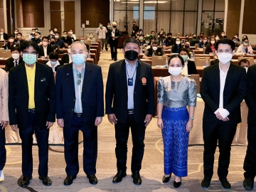 ปรับค่าจ้าง : สุเทพ อู่อ้น ปธ.กรรมาธิการการแรงงาน สนง.เลขาธิการสภาผู้แทนราษฎร
เปิดสัมมนา “การแก้ไขปัญหาค่าจ้างแรงงานให้สอดคล้องกับสถานการณ์ปัจจุบัน” โดยมี ศาสตราภิชานแล ดิลกวิทยรัตน์, รศ.ดร.กิริยา กุลกลการ และ ดร.กฤษฎา ธีระโกศลพงศ์ ร่วมงาน ที่ โรงแรมมิราเคิล แกรนด์ คอนเวนชั่น


