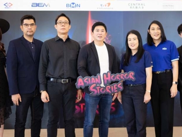 สยองขวัญเทศกาลฮาโลวีน : กันตภณ
ผาณิตรัตน์ Head of Branch
Marketing & Commercialization
บมจ.เซ็นทรัลพัฒนา และ สุวพีร์
ลือสิริพรกุล ผอ.ฝ่ายสื่อสารการตลาดและองค์กร บมจ. ทางด่วนและรถไฟฟ้ากรุงเทพ (BEM) เปิดงาน “Asian Horror Stories” เอสพลานาด รัชดา และ เซ็นทรัล พระราม 9 ชวนสัมผัสประสบการณ์หลอนข้ามสถานีรถไฟฟ้า MRT ที่ ศูนย์การค้าเอสพลานาด รัชดา