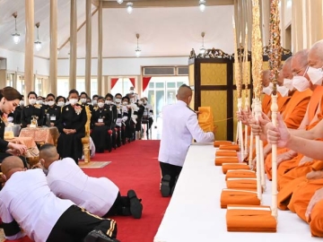 พระบาทสมเด็จพระเจ้าอยู่หัว และ สมเด็จพระนางเจ้าฯ พระบรมราชินี เสด็จพระราชดำเนินไปในการพระราชทานเพลิงศพ หม่อมเจ้ามงคลเฉลิม ยุคล ผู้ถวายงาน
รับใช้เบื้องพระยุคลบาท เสด็จแทนพระองค์ไปทรงงานในโอกาสต่างๆ ได้รับเครื่องราชอิสริยาภรณ์ มหาปรมาภรณ์ช้างเผือก, มหาวชิรมงกุฎ, ทุติยจุลจอมเกล้าวิเศษ
และเหรียญรัตนาภรณ์ รัชกาลที่ 10 ณ เมรุหลวงหน้าพลับพลาอิศริยาภรณ์ วัดเทพศิรินทราวาสเขตป้อมปราบศัตรูพ่าย กรุงเทพมหานคร โอกาสนี้ สมเด็จพระกนิษฐาธิราชเจ้า กรมสมเด็จพระเทพรัตนราชสุดาฯ สยามบรมราชกุมารี โดยเสด็จในการนี้ด้วย เมื่อวันอังคารที่ 21 กุมภาพันธ์ 2566 เวลา 17.27 น.


