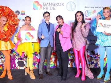 ความหลากหลายทางเพศ : สรัญญา เจริญศิริ ผอ.ฝ่ายการตลาด บมจ.เอ็ม บี เค
ร่วมงานแถลงข่าวการจัดงาน “Bangkok Pride 2023” โดย ศูนย์การค้าเอ็ม บี เค
เซ็นเตอร์ สนับสนุนพื้นที่จัดกิจกรรม และร่วมขบวนพาเหรดที่จะมีขึ้นใน
วันอาทิตย์ที่ 4 มิ.ย. 2566 เส้นทางตั้งแต่บริเวณแยกปทุมวันจนถึงแยกราชประสงค์

