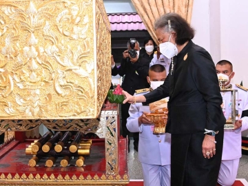 สมเด็จพระกนิษฐาธิราชเจ้า กรมสมเด็จพระเทพรัตนราชสุดาฯ สยามบรมราชกุมารี เสด็จพระราชดำเนินไปในการพระราชทานเพลิงศพ พ.อ.หญิง คุณหญิงวรุณี อมาตยกุล ที่ได้ปฏิบัติงานสนองเบื้องพระยุคลบาท พระบาทสมเด็จพระบรมชนกาธิเบศรมหาภูมิพลอดุลยเดชมหาราช บรมนาถบพิตร และสมเด็จพระนางเจ้าสิริกิติ์ พระบรมราชินีนาถ พระบรมราชชนนีพันปีหลวง ที่กองแพทย์หลวง สวนจิตรลดา ด้านรังสีวินิจฉัย ณ เมรุวัดโสมนัสราชวรวิหาร เขตป้อมปราบศัตรูพ่าย กรุงเทพมหานคร

