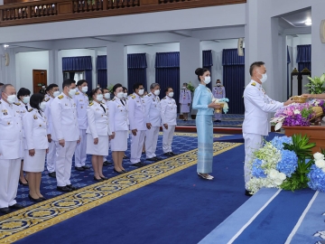 พระบาทสมเด็จพระเจ้าอยู่หัว ทรงพระกรุณาโปรดเกล้าฯ ให้ สมเด็จพระกนิษฐาธิราชเจ้า กรมสมเด็จพระเทพรัตนราชสุดาฯ สยามบรมราชกุมารี เสด็จลงแทนพระองค์ สมเด็จพระนางเจ้าสิริกิติ์ พระบรมราชินีนาถ พระบรมราชชนนีพันปีหลวง พระราชทานพระราชวโรกาสให้คณะข้าราชการฝ่ายตุลาการศาลยุติธรรมและคู่สมรสเฝ้าฯ ถวายพระพรชัยมงคล เนื่องในโอกาสวันเฉลิมพระชนมพรรษา 91 พรรษา

