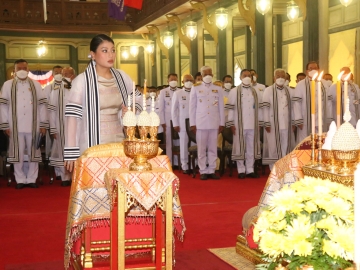 สมเด็จพระเจ้าลูกเธอ เจ้าฟ้าสิริวัณณวรี นารีรัตนราชกัญญา เสด็จแทนพระองค์ ไปทรงบำเพ็ญพระราชกุศล
อุทิศถวาย พระบาทสมเด็จพระมงกุฎเกล้าเจ้าอยู่หัว พระมหากษัตริย์รัชกาลที่ 6 แห่งพระบรมราชจักรีวงศ์
ผู้ทรงได้รับการถวายพระราชสมัญญาว่า “สมเด็จพระมหาธีรราชเจ้า” เนื่องในวันคล้ายวันสวรรคต ณ หอประชุมวชิราวุธวิทยาลัย เขตดุสิต กรุงเทพมหานคร เมื่อวันเสาร์ที่ 25 พฤศจิกายน 2566