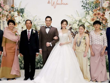 พรวิวาห์ : พล.อ.ประสงค์ ฟักสังข์ อดีตผู้ช่วยเลขานุการ รมว.กลาโหม
เป็นประธานในพิธีมงคลสมรส ระหว่าง รุ่งทิพย์ ตั้งประณมกร บุตรี สมพงษ์ -
นุชจรี ตั้งประณมกร กับ วชิร วัฒนวงศ์วรกุล บุตร วินัย - รำไพ วัฒนวงศ์วรกุล
โดยมี ยิ่งฤดี ฟักสังข์ ร่วมยินดี ณ โรงแรมมิราเคิล แกรนด์ คอนเวนชั่น

