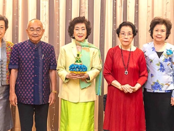 น้อมรำลึก : อารยา อรุณานนท์ชัย ประธานคณะกรรมการกองทุนดอกแก้วกัลยา สมาคมสภาสังคม
สงเคราะห์แห่งประเทศไทยฯ จัดประชุมคณะกรรมการเพื่อเตรียมจัดงานครบรอบวันประสูติ 101 ปี
สมเด็จพระเจ้าพี่นางเธอ เจ้าฟ้ากัลยาณิวัฒนา กรมหลวงนราธิวาสราชนครินทร์ เพื่อน้อมรำลึกในพระมหากรุณาธิคุณ
ทั้งด้านการศึกษาและสาธารณสุข ในวันจันทร์ที่ 6 พ.ค. 2567 ที่ โรงแรมแกรนด์ ฟอร์จูน กรุงเทพ

