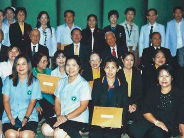บริจาคเพื่อการแพทย์และสาธารณกุศล : ศ.พิเศษ ไพจิตร โรจนวานิช ประธานกรรมการ มูลนิธิทุนท่านท้าวมหาพรหมโรงแรมเอราวัณ มอบเงินและเครื่องมือแพทย์ให้แก่โรงพยาบาลในจังหวัดต่างๆ รวม
52 แห่ง มูลค่ารวม 162,202,600 บาท โดยทางมูลนิธิฯ ได้บริจาคให้สถานสาธารณกุศลและ รพ.ต่างๆ
ตั้งแต่ปี พ.ศ.2512 รวมเป็นเงิน 2,601,341,224.92 บาท ที่ โรงแรมแกรนด์ไฮแอท เอราวัณ กรุงเทพ