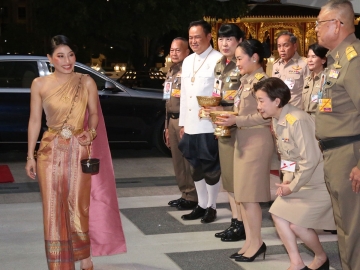 สมเด็จพระเจ้าลูกเธอ เจ้าฟ้าสิริวัณณวรี นารีรัตนราชกัญญา เสด็จไปทอดพระเนตรการแสดงโขนมูลนิธิส่งเสริมศิลปาชีพฯ ปี 2567 เรื่อง รามเกียรติ์ ตอน “พระจักราวตาร” เพื่อเฉลิมพระเกียรติพระบาทสมเด็จพระเจ้าอยู่หัว 72 พรรษา และสมเด็จพระนางเจ้าสิริกิติ์ พระบรมราชินีนาถ พระบรมราชชนนีพันปีหลวง 92 พรรษา
ณ หอประชุมใหญ่ ศูนย์วัฒนธรรมแห่งประเทศไทย กรุงเทพมหานคร เมื่อวันจันทร์ที่ 4 พฤศจิกายน 2567