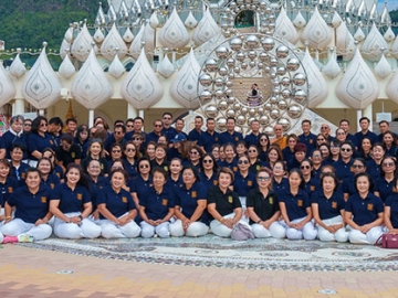 แลกเปลี่ยนมุมมอง : สมชัย อาภรณ์ศิริพงษ์ Deputy Chief Executive Officer บมจ.ไทยสมุทรประกันชีวิต พร้อมคณะผู้บริหารฝ่ายขายช่องทางที่ปรึกษาประกันชีวิต จัดงาน “Commit to be MDRT 2025” เพื่อสนับสนุนและสร้างแนวทางที่ชัดเจนให้ที่ปรึกษาประกันชีวิตเดินหน้าสู่การพิชิตคุณวุฒิระดับสากล MDRT (Million Dollar Round Table) ในปี 2025 โดยภายในงานได้มีการกำหนดแผนปฏิบัติการเพื่อพัฒนาศักยภาพของที่ปรึกษาประกันชีวิต พร้อมปลุกพลังและแรงบันดาลใจให้มุ่งมั่นสร้างผลงานสู่เป้าหมายที่ตั้งไว้ ที่ โรงแรมอิมพีเรียล ภูแก้ว จ.เพชรบูรณ์

