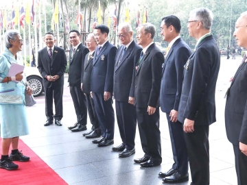 สมเด็จพระกนิษฐาธิราชเจ้า กรมสมเด็จพระเทพรัตนราชสุดาฯ สยามบรมราชกุมารี เสด็จพระราชดำเนินไปทรงเปิดการประชุม
วิชาการนานาชาติรางวัลสมเด็จเจ้าฟ้ามหิดล ประจำปี 2568 (Prince Mahidol Award Conference : PMAC 2025)
ซึ่งจัดขึ้นภายใต้แนวคิด “กุมทิศทางเทคโนโลยี ในยุคของ AI สู่โลกที่มีสุขภาวะที่ดีขึ้น” เมื่อวันศุกร์ที่ 31 มกราคม 2568
เวลา 08.54 น. ณ โรงแรมเซ็นทารา แกรนด์ และบางกอกคอนเวนชั่นเซ็นเตอร์ เซ็นทรัลเวิลด์ เขตปทุมวัน กรุงเทพมหานคร