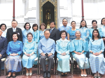 บำเพ็ญกุศล : พล.อ.อ.ชลิต พุกผาสุข องคมนตรี
เป็นประธานในพิธีบำเพ็ญกุศลอุทิศถวาย สมเด็จ
พระเจ้าพี่นางเธอ เจ้าฟ้ากัลยาณิวัฒนา กรมหลวงนราธิวาสราชนครินทร์ ประธานก่อตั้ง และประธานกิตติมศักดิ์
มูลนิธิร่วมจิตต์น้อมเกล้าฯ เพื่อเยาวชน ในพระบรมราชินูปถัมภ์ โดยมีคณะกรรมการมูลนิธิฯ อาทิ ม.ร.ว.พร้อมฉัตร
สวัสดิวัตน์, ผศ.ดร.พรทิพย์ พุกผาสุข, ดร.อารยา
อรุณานนท์ชัย, ดร.ประวิช รัตนเพียร, และ นิชา
หิรัญบูรณะ ธุวธรรม ร่วมพิธี ณ วัดราชบพิธสถิตมหาสีมาราม