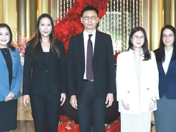 คดีภาษีอากร : ธรรมนูญ พิทยาภรณ์ อธิบดีผู้พิพากษาศาลภาษีอากรกลาง เปิดการสัมมนาทางวิชาการ เรื่อง “การเตรียมความพร้อมในการพิจารณาคดีอาญาตามกฎหมายเกี่ยวกับภาษีอากรในศาลภาษีอากร” ครั้งที่ 1 ประจำปี 2568 ตามโครงการประสานความร่วมมือฯ ด้านการยุติธรรมของหน่วยงานในกระบวนการยุติธรรม โดยมี ลักษมีกานต์ อิงคะกุล ประธาน
เจ้าหน้าที่บริหาร มิราเคิล กรุ๊ป พร้อมคณะผู้บริหารโรงแรมฯ ร่วมกันต้อนรับ ที่ โรงแรมอัศวิน แกรนด์ คอนเวนชั่น เขตหลักสี่

