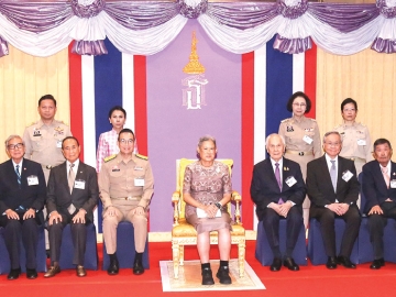 สมเด็จพระกนิษฐาธิราชเจ้า กรมสมเด็จพระเทพรัตนราชสุดาฯ สยามบรมราชกุมารี เสด็จพระราชดำเนินไปทอดพระเนตรนิทรรศการ “150 ปี กระทรวงการ
ต่างประเทศ : การวางรากฐานความสัมพันธ์ทางการทูตสู่อนาคต” เพื่อเฉลิมฉลองและน้อมรำลึกถึงพระมหากรุณาธิคุณของพระมหากษัตริย์ที่ทรงวางรากฐาน รวมทั้ง
เผยแพร่ สร้างความตระหนักรู้เกี่ยวกับความสำคัญของงานด้านการต่างประเทศของไทย การดำเนินงาน นโยบายและบทบาทการทำงานในเวทีระหว่างประเทศ เพื่อความก้าวหน้าและประโยชน์ต่อประเทศชาติและประชาชน ณ วิเทศสโมสร กระทรวงการต่างประเทศ เมื่อวันอังคารที่ 27 พฤษภาคม 2568 เวลา 17.16 น.