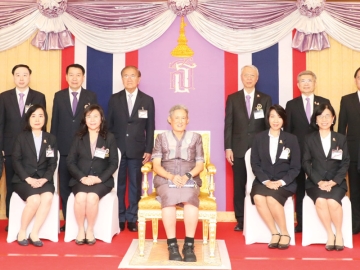 สมเด็จพระกนิษฐาธิราชเจ้า กรมสมเด็จพระเทพรัตนราชสุดาฯ สยามบรมราชกุมารี เสด็จพระราชดำเนินไปทรงเป็นประธานการประชุมใหญ่มูลนิธิรามาธิบดี ในพระราชูปถัมภ์ สมเด็จพระเทพรัตนราชสุดาฯ สยามบรมราชกุมารี ประจำปี 2568 ซึ่งก่อตั้งเมื่อวันที่ 16 มิถุนายน 2457 และทอดพระเนตรนิทรรศการ
“6 ทศวรรษรามาธิบดี สู่สถาบันการแพทย์ในระดับสากล” นำเสนอพัฒนาการของสถาบันฯ จากโรงเรียนแพทย์สู่การเป็นสถาบันการแพทย์ชั้นนำที่ได้รับการยอมรับ
ในระดับนานาชาติ ณ ศูนย์การแพทย์สมเด็จพระเทพรัตน์ คณะแพทยศาสตร์ โรงพยาบาลรามาธิบดี เขตราชเทวี กรุงเทพมหานคร เมื่อวันศุกร์ที่ 30 พฤษภาคม 2568