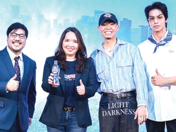 “ดูดีให้สุดในแบบคุณ” : มัลลิกา เหลืองนิมิตรมาศ ผอ.ฝ่ายการตลาดประเทศไทย
กลุ่มธุรกิจ TCP เปิดตัว “แมนซั่ม” โฉมใหม่ พร้อมงานทอล์กโชว์อารมณ์ดี
ครั้งแรกของไทย รวมความสนุกจากสแตนด์อัพคอเมดี้และมินิคอนเสิร์ตถ่ายทอด
แนวคิดแบรนด์สู่กลุ่มคนรุ่นใหม่อย่างสร้างสรรค์ ที่ ลิโด้ คอนเนคท์ สยามสแควร์