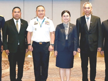 ครั้งที่ 1/2568 : พล.อ.อ.มนัท ชวนะประยูร ผอ.สำนักงานการบินพลเรือนแห่งประเทศไทย ในฐานะ ประธานคณะทำงานบูรณาการการกำหนดยุทธศาสตร์การเป็นศูนย์กลางการบินของภูมิภาค เปิดการประชุมคณะทำงานฯ โดยมี ปวีณา จริยฐิติพงศ์ รักษาการ ผอ.ใหญ่ บจก.ท่าอากาศยานไทย, สุรชัย หนูพรหม รักษาการ กก.ผอ.ใหญ่ บจก.วิทยุการบินแห่งประเทศไทย ร่วมงาน ที่ โรงแรมอัศวิน แกรนด์ คอนเวนชั่น