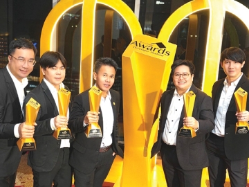 โครงการคุณภาพทุกภาคทั่วไทย : ณิฐชารัศม์ พลสันติกุล Head of Residential Product Development บมจ.เซ็นทรัลพัฒนา นำทีมร่วมกันรับรางวัล Best Regional
Developer of the year 2025 และรางวัลอื่นๆ ในงาน LivingInsider
Developer Thailand Awards 2025 เพื่อตอบโจทย์ทั้งการทำงานและการใช้ชีวิต