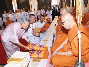 สมเด็จพระกนิษฐาธิราชเจ้า กรมสมเด็จพระเทพรัตนราชสุดาฯ สยามบรมราชกุมารี เสด็จพระราชดำเนินไปทรงบำเพ็ญพระราชกุศลเนื่องในโอกาสครบ 18 รอบ พระนักษัตร วันประสูติสมเด็จพระมหาสมณเจ้า กรมพระยาปวเรศวริยาลงกรณ์ สมเด็จพระสังฆราชพระองค์ที่ 8 แห่งกรุงรัตนโกสินทร์ และเป็นเจ้าอาวาสวัดบวรนิเวศวิหาร ลำดับที่ 2 พร้อมทั้งทรงหล่อ
พระกริ่งปวเรศ ณ พระอุโบสถ วัดบวรนิเวศราชวรวิหาร เขตพระนคร กรุงเทพมหานคร เมื่อวันเสาร์ที่ 4 ตุลาคม 2568