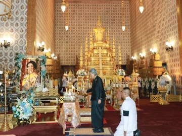 สมเด็จพระกนิษฐาธิราชเจ้า กรมสมเด็จพระเทพรัตนราชสุดาฯ สยามบรมราชกุมารี เสด็จพระราชดำเนินไปในการบำเพ็ญพระราชกุศลถวายพระบรมศพ สมเด็จพระนางเจ้าสิริกิติ์ พระบรมราชินีนาถ พระบรมราชชนนีพันปีหลวง เมื่อวันอาทิตย์ที่ 2 พฤศจิกายน 2568 เวลา 07.18 น. ต่อจากนั้นเวลา 10.40 น. สมเด็จพระเจ้าน้องนางเธอ เจ้าฟ้าจุฬาภรณวลัยลักษณ์ อัครราชกุมารี กรมพระศรีสวางควัฒน วรขัตติยราชนารี เสด็จไปทรงบำเพ็ญพระราชกุศลถวายพระบรมศพ สมเด็จพระนางเจ้าสิริกิติ์ พระบรมราชินีนาถ พระบรมราชชนนีพันปีหลวง ณ พระที่นั่งดุสิตมหาปราสาท ในพระบรมมหาราชวัง